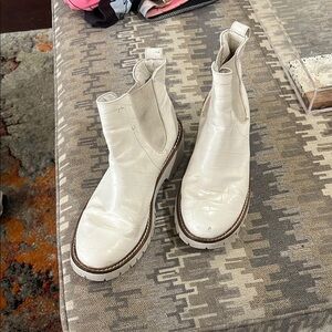 White Croc-Embossed Women's Ankle Boots